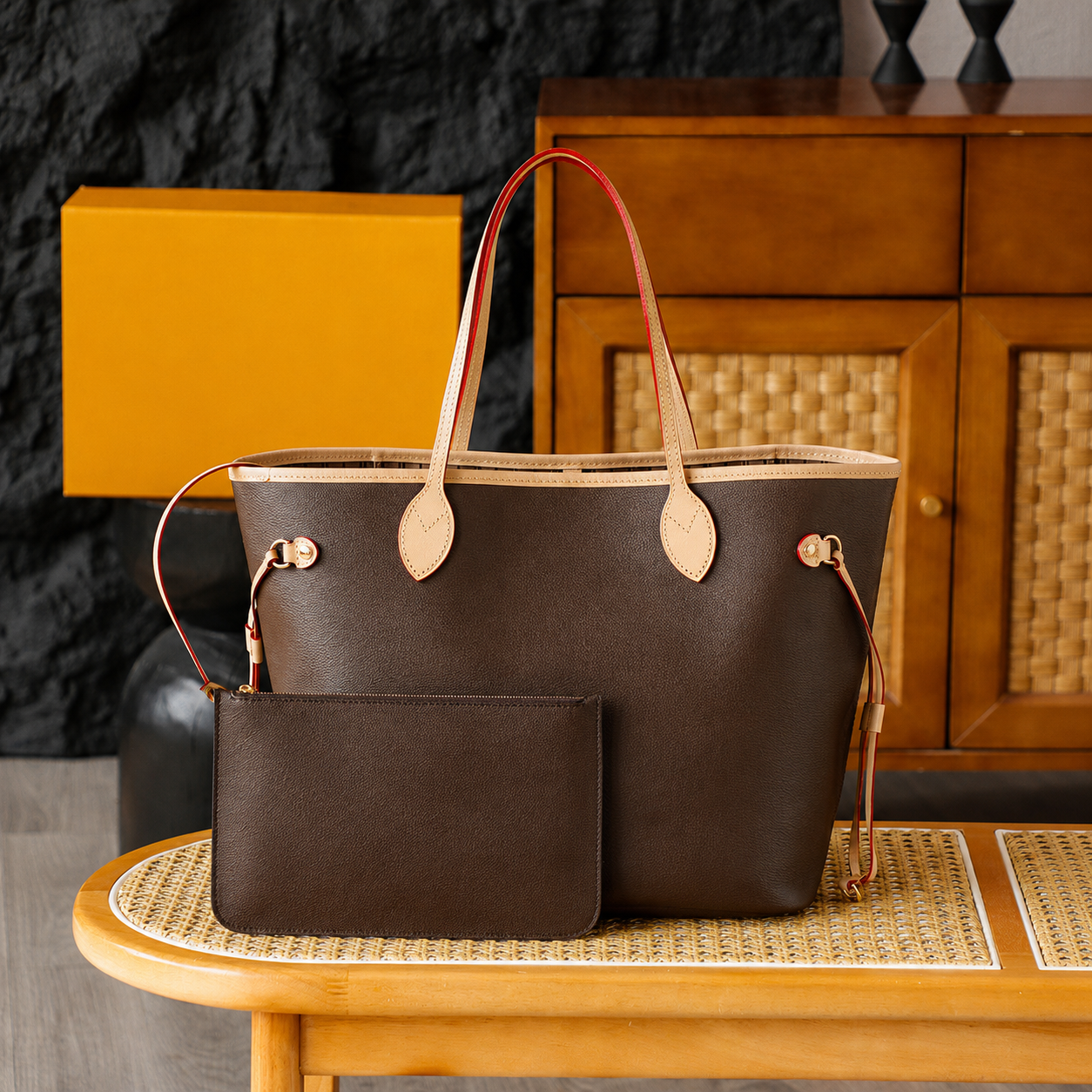 LOVI MM Tote Bag
